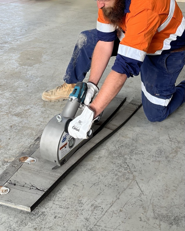 Electric Belt Cutter